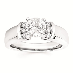 Engagement Ring thumbnail 1