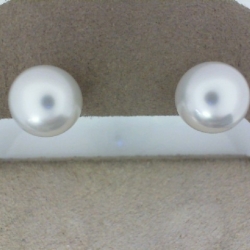 Earrings thumbnail 1