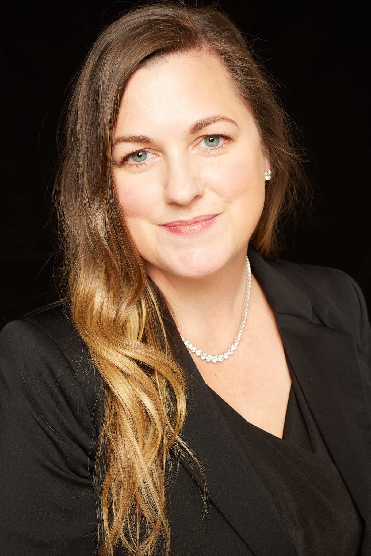 Sara Hansen Sara Hansen